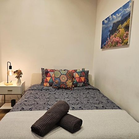 By La Rambla Rooms Barcelona Exterior photo