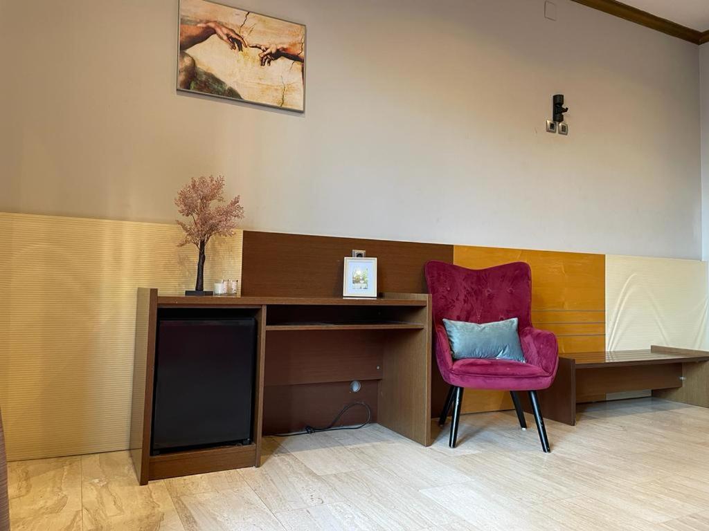 By La Rambla Rooms Barcelona Exterior photo