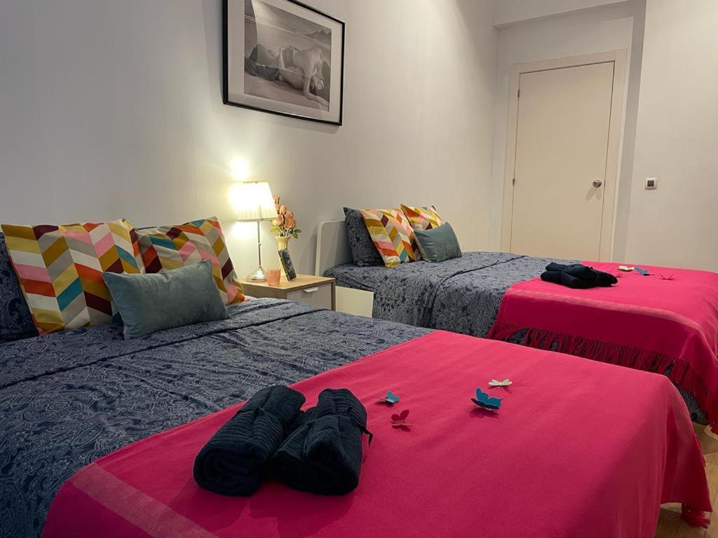 By La Rambla Rooms Barcelona Exterior photo