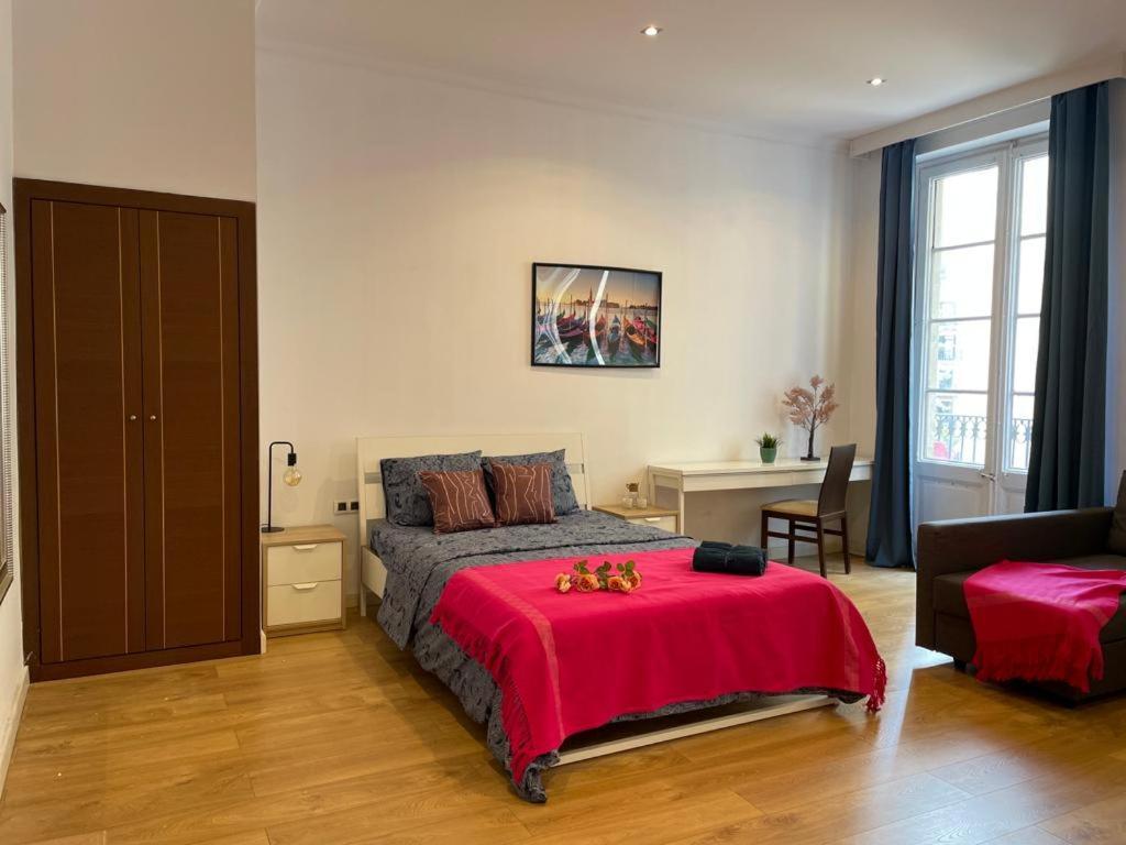 By La Rambla Rooms Barcelona Exterior photo