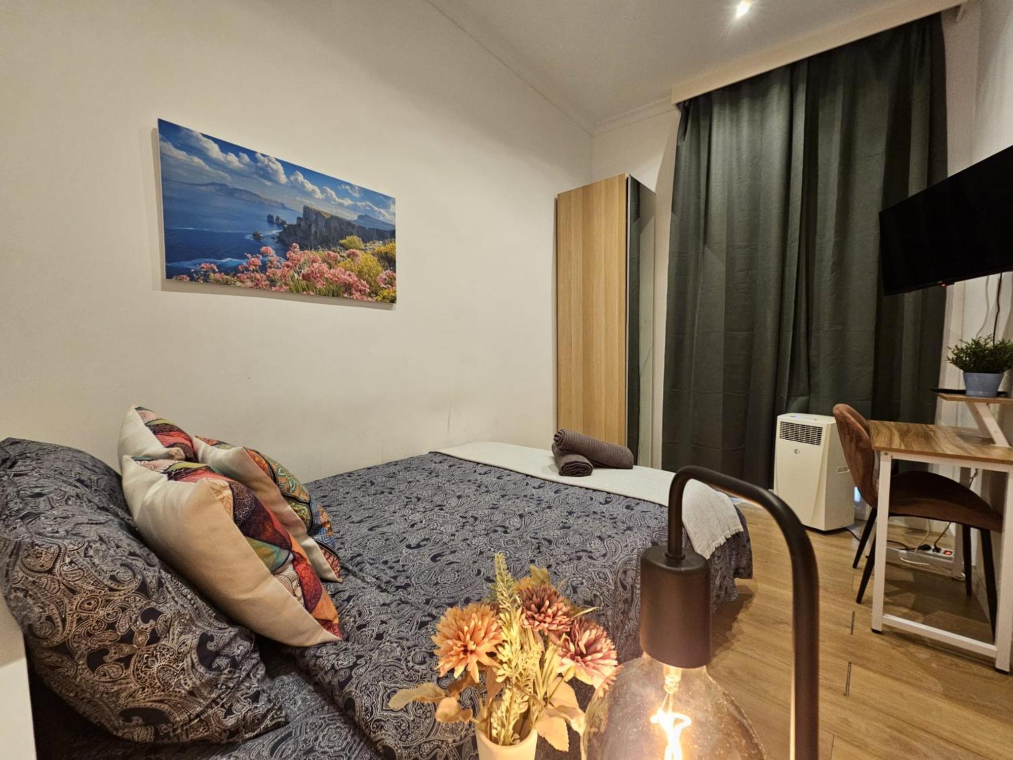 By La Rambla Rooms Barcelona Exterior photo